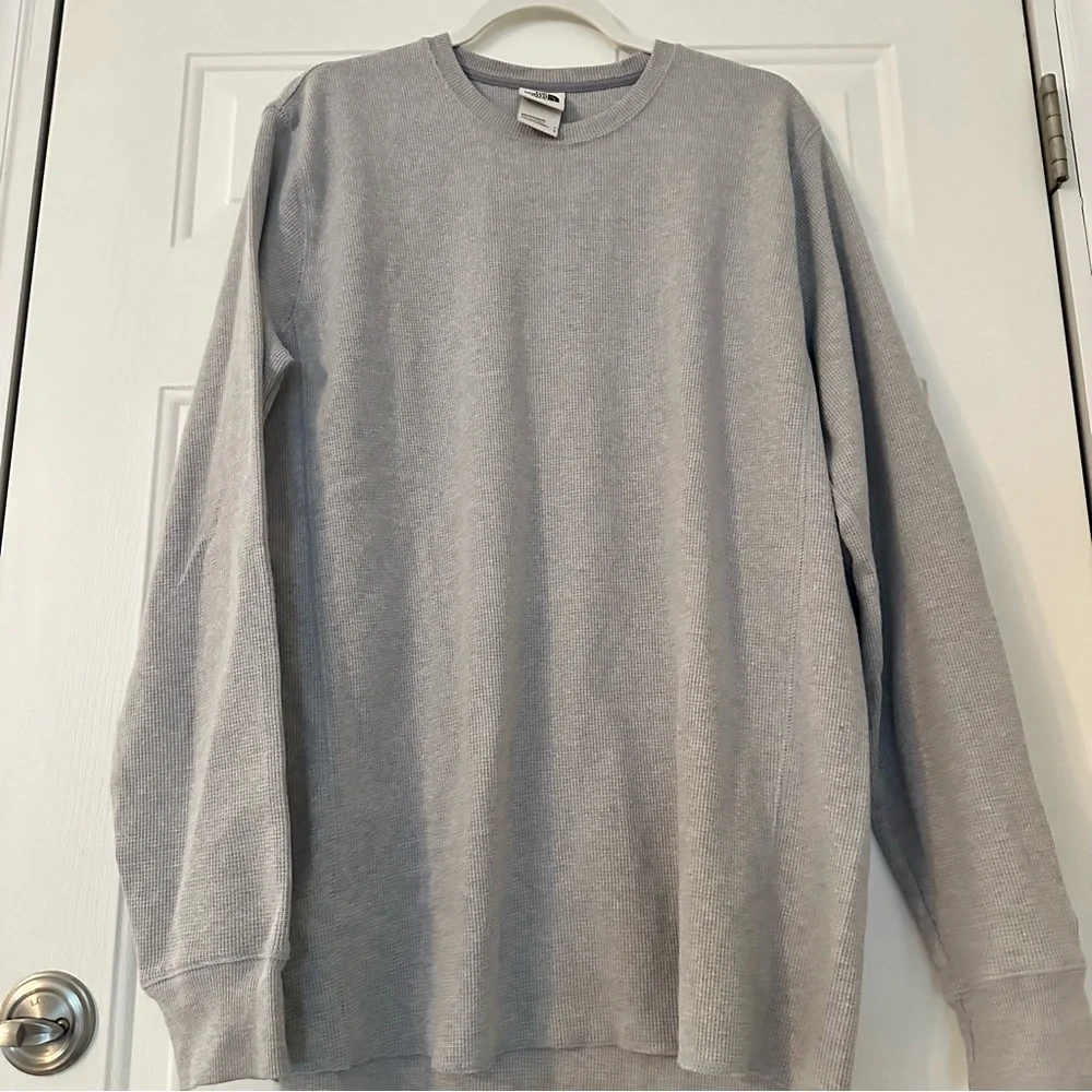 The North Face Mens All Season Waffle Thermal Shirt Gray Large